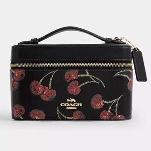 NWT Coach Black Cherry Pattern Cosmetic Case 🖤❤️